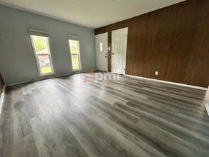 6822-6824 Laurel Ave in Portage, IN - Building Photo - Building Photo