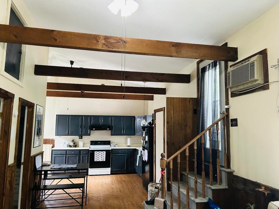 142 NH Route 25, Unit 1 in Meredith, NH - Foto de edificio