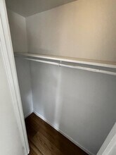 3300 S Clarkson St, Unit 103 in Englewood, CO - Foto de edificio - Building Photo