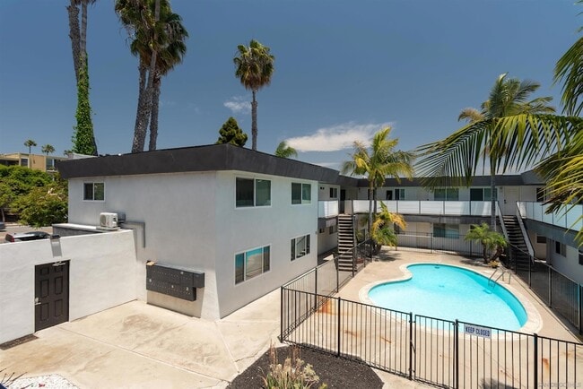 2275 Grand Ave in San Diego, CA - Building Photo - Building Photo
