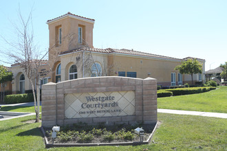 Westgate Courtyards in Santa Maria, CA - Building Photo - Building Photo