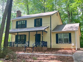 310 Trappers Run Dr in Cary, NC - Building Photo