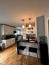 296 Arlington St, Unit 1T in Watertown, MA - Building Photo - Building Photo