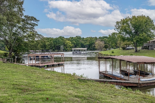 204 Edgewater Dr in Mount Juliet, TN - Foto de edificio - Building Photo