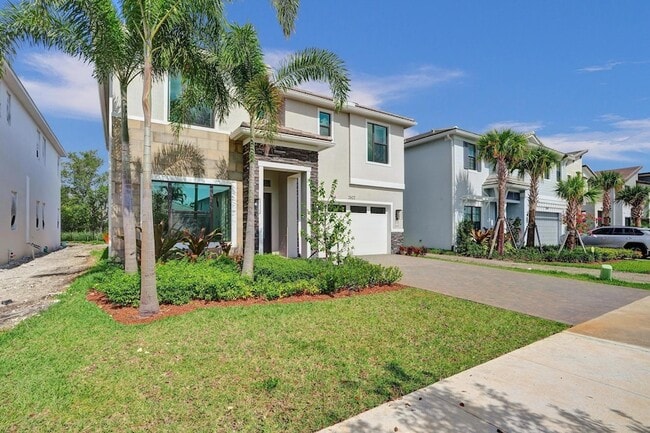 2622 NW 87th Ter in Pembroke Pines, FL - Building Photo - Building Photo