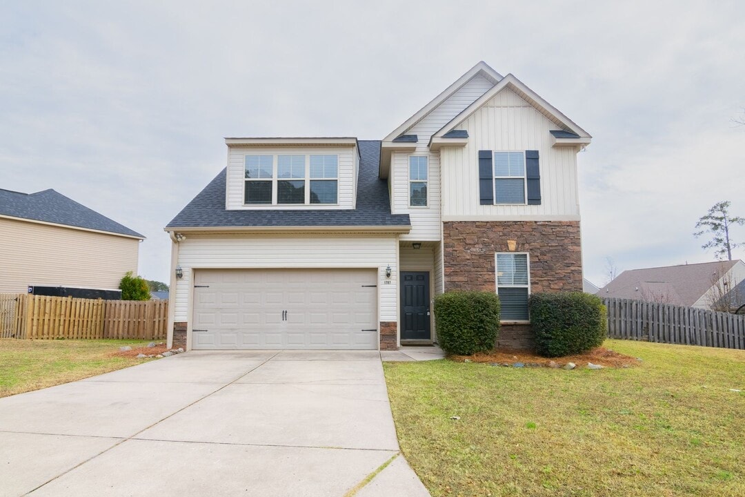 1707 Dunmore Ave in Grovetown, GA - Building Photo