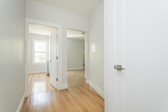 27 South St, Unit 12 in Boston, MA - Building Photo - Building Photo