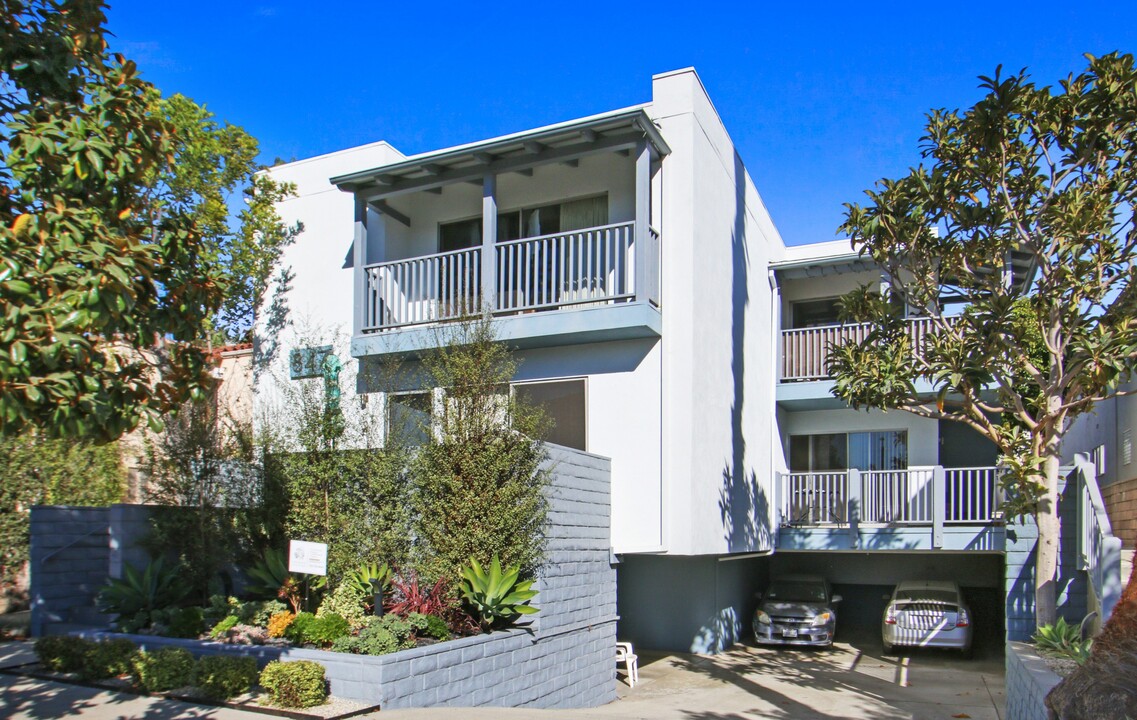 6TH847 in Santa Monica, CA - Building Photo