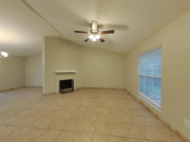 2842 Pheasant Run in Humble, TX - Foto de edificio - Building Photo