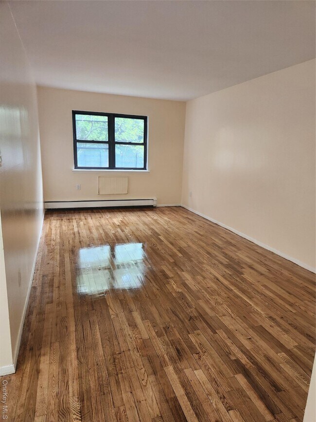 84-12 98th St in Queens, NY - Building Photo - Building Photo