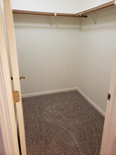 2506 N Walnut Rd in Turlock, CA - Foto de edificio - Building Photo