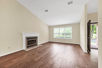 301 Autumn Chase Dr in Nashville, TN - Foto de edificio - Building Photo