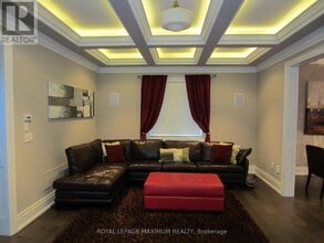 16 Orion Ave in Vaughan, ON - Building Photo - Building Photo