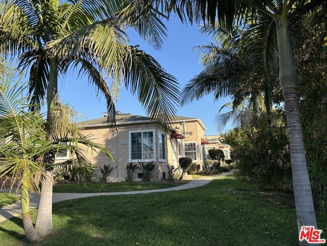 property at 130 E Hillcrest Blvd