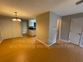 830 Jamestown Manor Park in Gardendale, AL - Building Photo - Building Photo