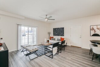 1443 Pk W Ct in Imperial, MO - Building Photo - Building Photo