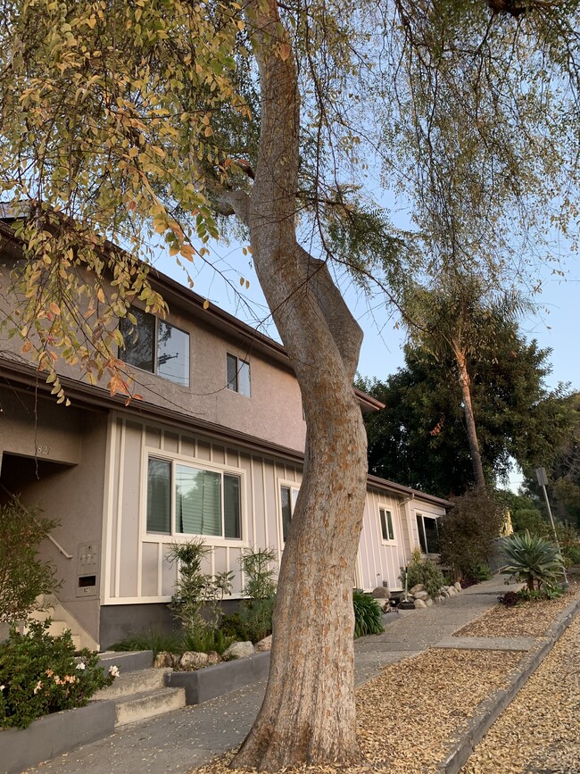 827 N Avenue 57, Unit 2