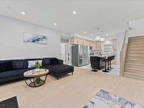 435 Mill St in Windsor, ON - Building Photo - Building Photo