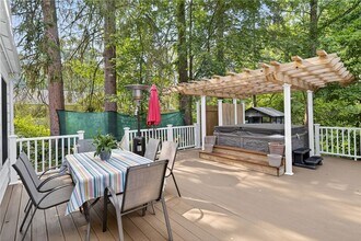 204 Roat St in Ithaca, NY - Building Photo - Building Photo