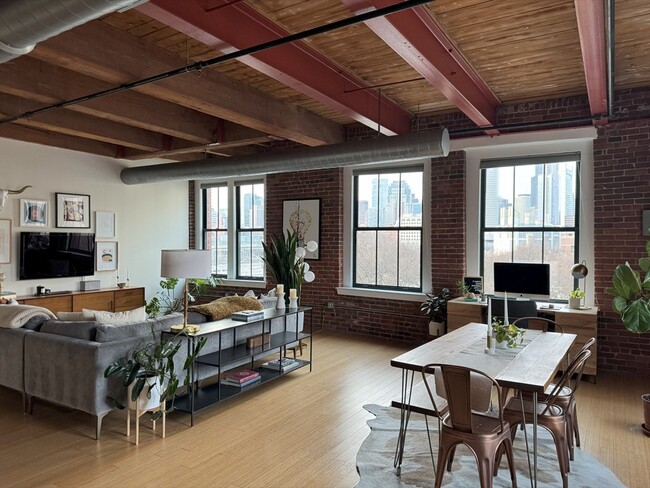 9 W Broadway in Boston, MA - Building Photo - Building Photo