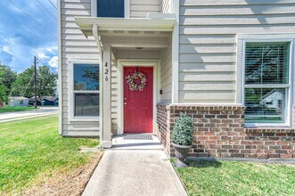 426 S 4th St in La Porte, TX - Building Photo - Building Photo