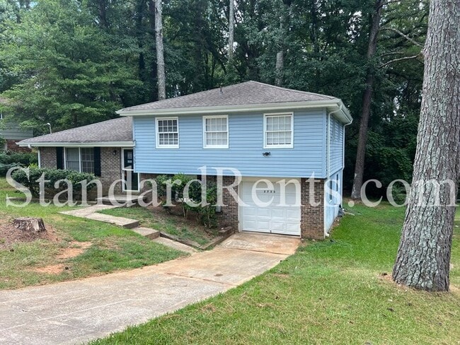 2733 Shelley Ln in Ellenwood, GA - Building Photo - Building Photo