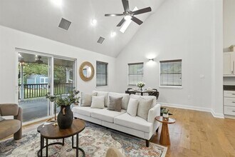 12705 Burson Dr in Manchaca, TX - Building Photo - Building Photo