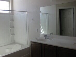 1125 Red Margin Ct, Unit 103 in Las Vegas, NV - Building Photo - Building Photo