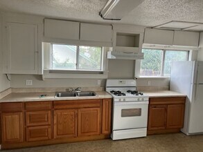 412 Western Ave in Medford, OR - Building Photo - Building Photo