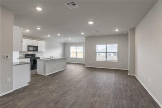 5801 Xene Dr in Austin, TX - Building Photo - Building Photo