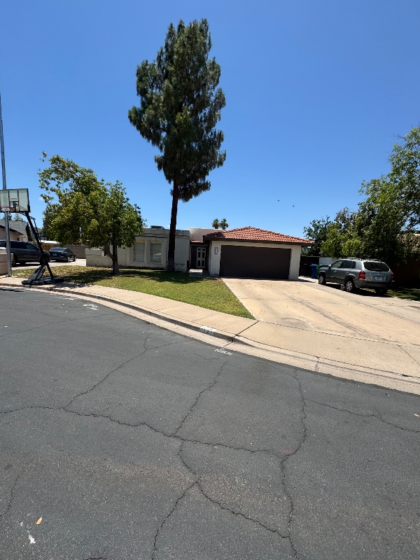 property at 23 W Hunter Cir