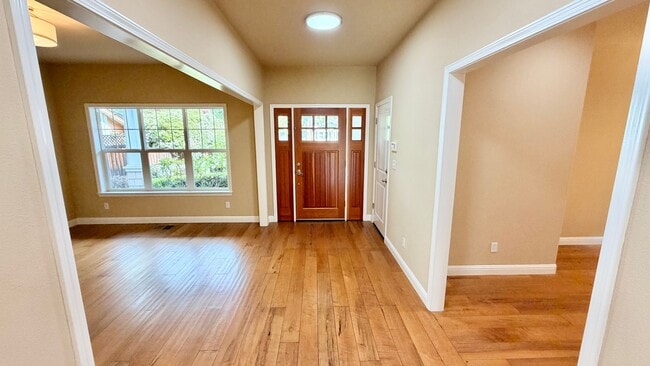 454 Mountain View Ave in Mountain View, CA - Building Photo - Building Photo