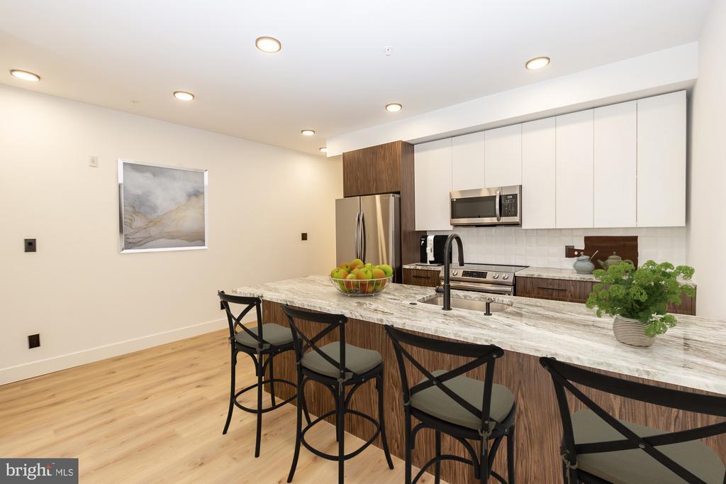 664 Union St in Philadelphia, PA - Building Photo