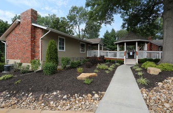 Three Fountains Apartments in Kansas City, MO - Foto de edificio - Building Photo