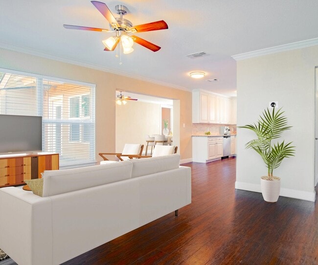 Updated West Fort Worth home with large ya in Fort Worth, TX - Building Photo - Building Photo