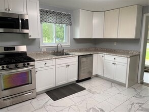 145 Tillotson St in Canandaigua, NY - Building Photo - Building Photo