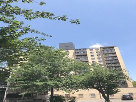 87-08 Justice Ave in Queens, NY - Building Photo