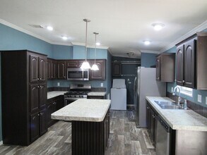 4141 Round Lake Rd in Apopka, FL - Building Photo - Building Photo
