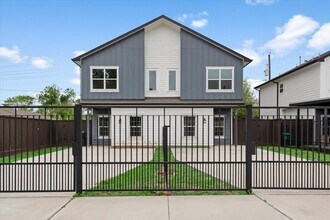 2202 Lynnfield St in Houston, TX - Building Photo - Building Photo