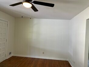 4454 Roberta Cir in Gainesville, GA - Building Photo - Building Photo