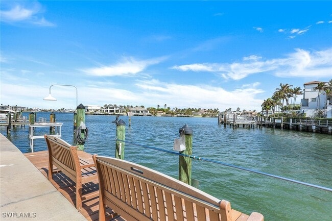 2900 Gulf Shore Blvd N