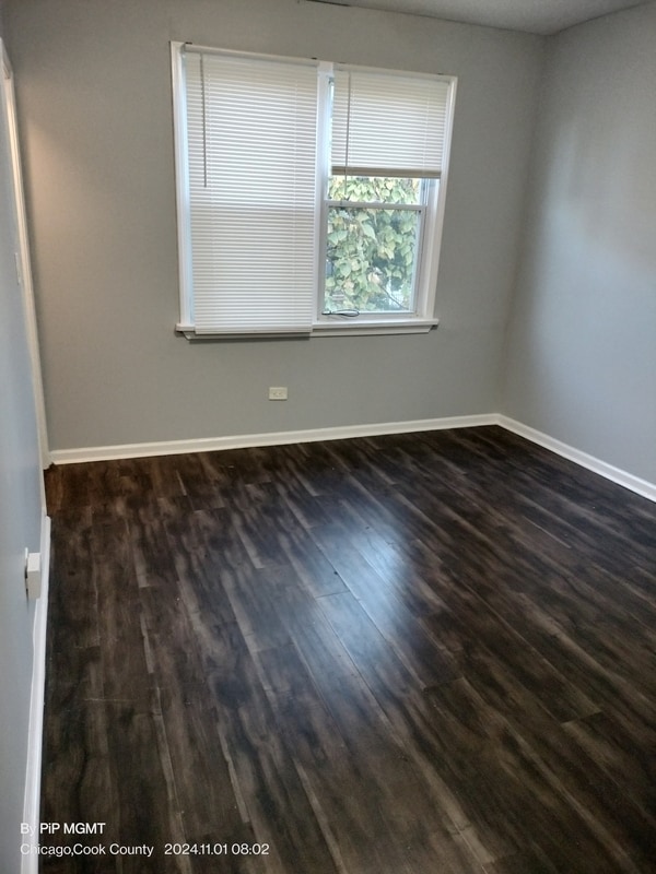 8349 S Colfax Ave in Chicago, IL - Building Photo - Building Photo