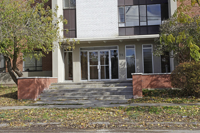 75 42nd St in Toronto, ON - Building Photo - Building Photo