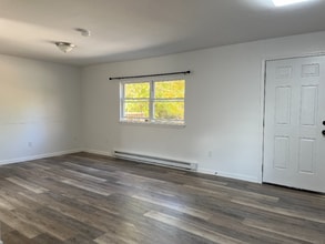 34 8th St in Wind Gap, PA - Building Photo - Building Photo