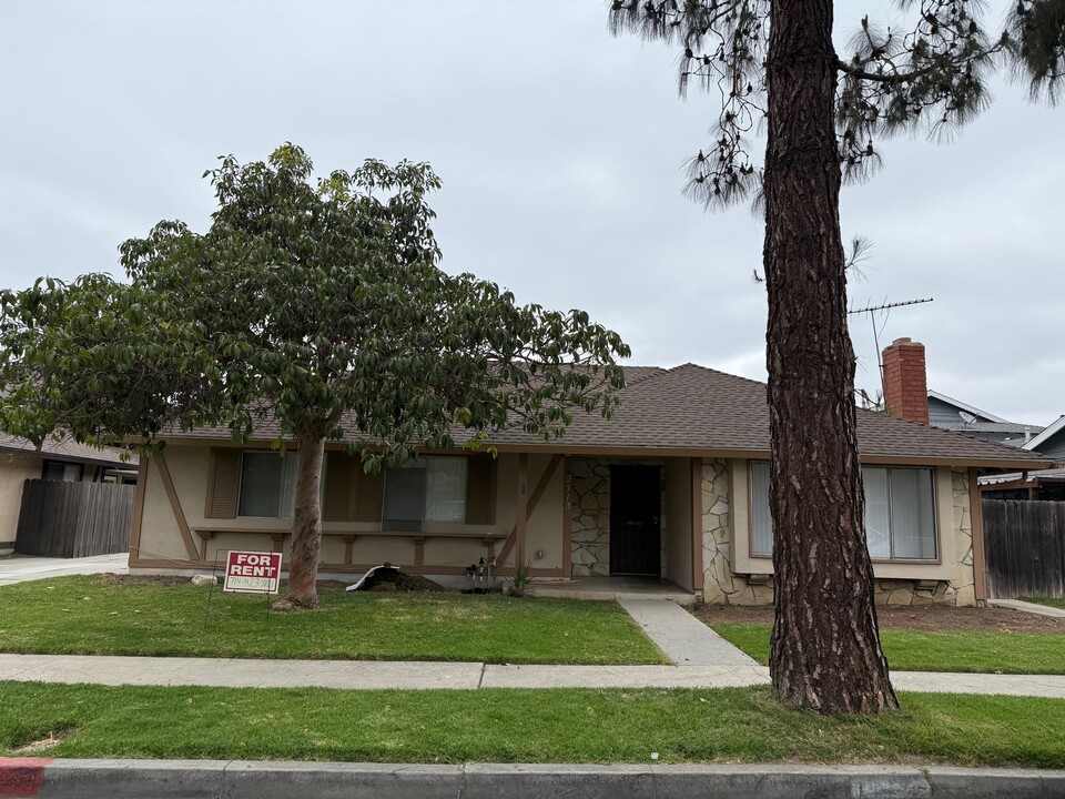 2713 W Aurora St, Unit 2713 W. Aurora #1 in Santa Ana, CA - Building Photo
