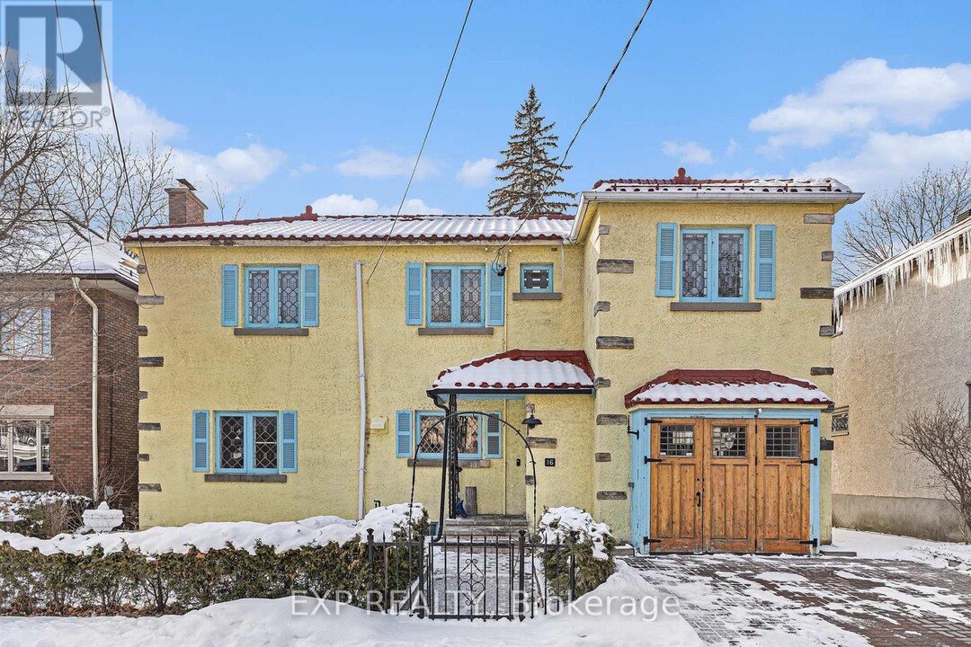 16 Lakeview Terrace in Ottawa, ON - Building Photo