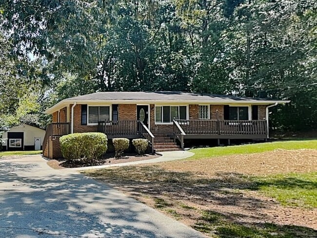 property at 407 Gresham Rd SW