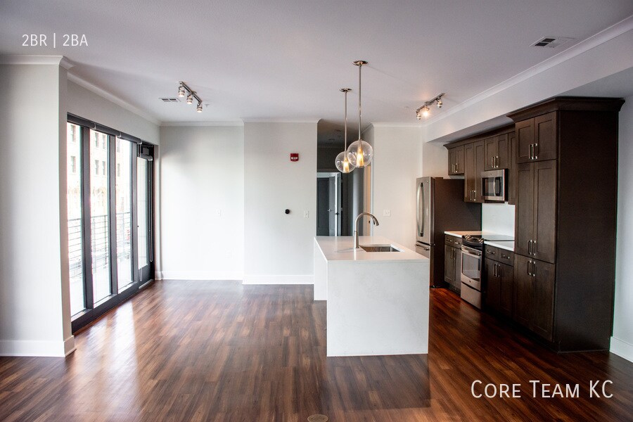 1300 Baltimore Ave in Kansas City, MO - Building Photo