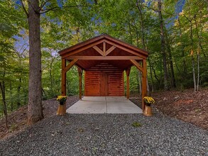 25 Stuart Highlands Dr in Mineral Bluff, GA - Building Photo - Building Photo