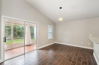 513 Oakmont Pl in Melbourne, FL - Building Photo - Building Photo